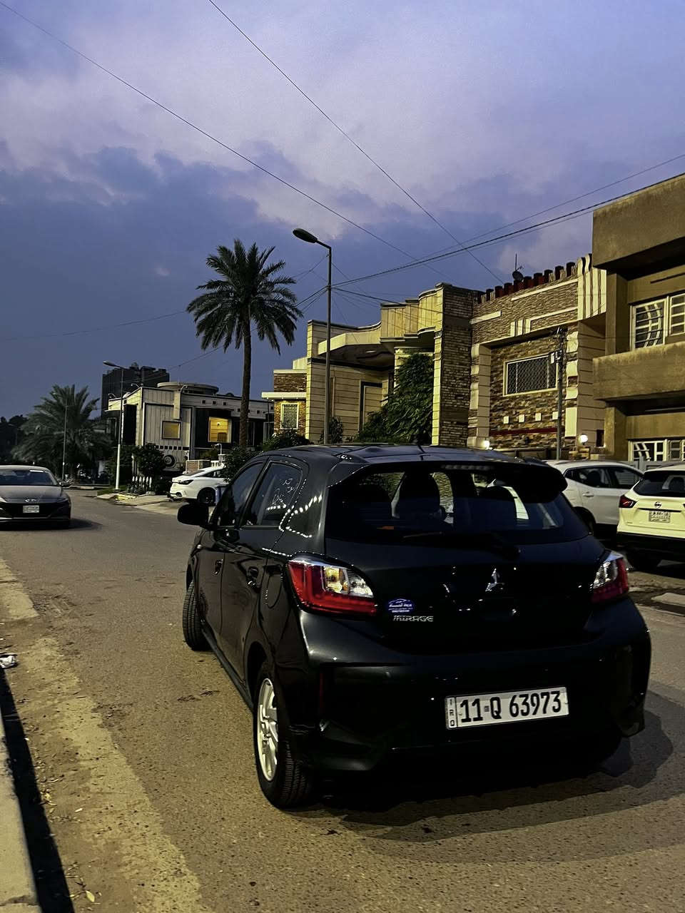 للبيع مسيوبيشي ميراج 2024 رقم بغداد 
ماشيه 3000كيلو زيرو السياره جديده حيل 
موصفات 
شاشه تحكم ستيرن 
كروز سرعه 
تدفئه وتبريد الكشن 
وبيها بعد مواصفات 
حادثه امامي بيه خشم الشاصي فقط سحب مو تعديل صيغ بنيد وجاملغ فقط 
مكاني بغداد اليرموك السعر 90ورقه وماكو هيج سعر بل سوك ***********
