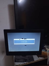 يا الله بلازمه حجم 13 منفذ اجدي وفلاش واريل هوائي شغاله بس بيهه نقطين ...