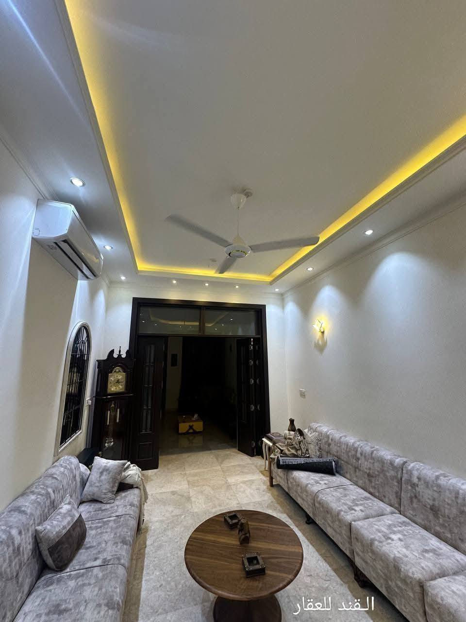 ️ #الجمعيه دار بناء حديث 

⭕ موقع مميز جدا
📍طابو صرف 
_______
المساحــــــة //140متر 
الـّواجــهــة/   7متر      
__________________
يتكون من طابقين 
#الطابق_لاول غرفه نوم ومجمع صحيات وصاله وكلدور 
كراج صغير 
#الطابق_الثاني 
ثلاث غرف نوم مجمع صحيات
_________________
السعر خــاص 

___________________💲

#مكتـــــــــب   🏛️الــقنـد لـلـعقـار 🏛️

#الكائــــــــــن

 🌳  شارع_الكرامة المشجر🌳 _مجاور مجمع السرور 

    ***********☎📞  ***********
____________________________________________
