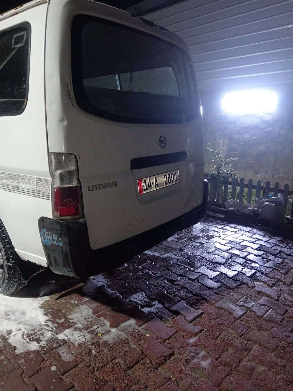 السلام عليكم نيسان يورفان للبيع او مراوس رقم انكليزي مصفره بسمي تحويل مباشر العنوان بصره ابو الخصيب ***********
