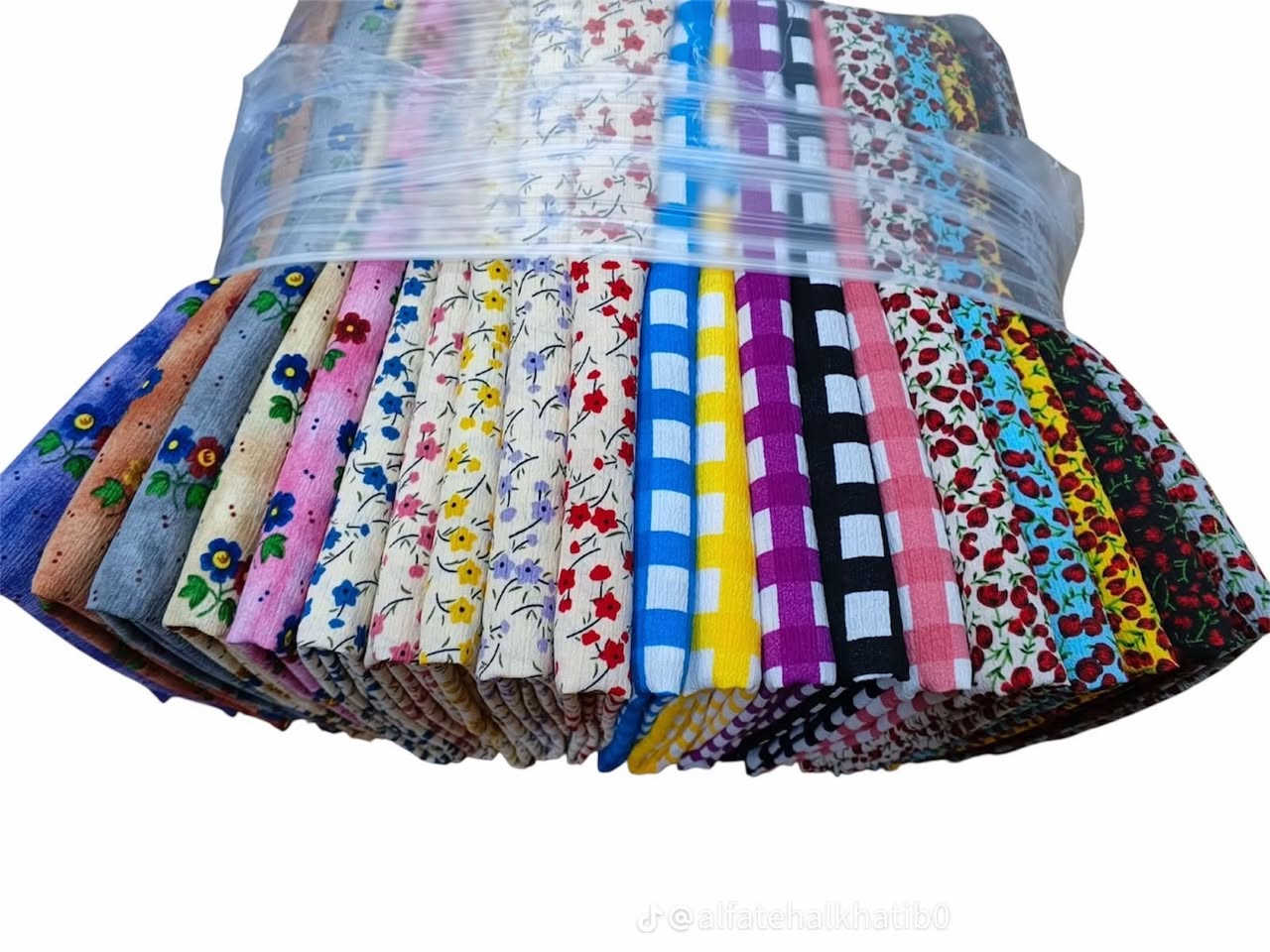 جديد 🥰🥰🥰🥰 اقماش كريشه  الأصلي نقشات درجه اولىً الثكيل  سعر القطعه  4 لف علاكه كامله 20 قطّعه للحجز واتساب ***********

يتوفر توصيل 🚗🚗 بكل محافضات العراق خلال ٢٤ ساعه راسلونا وتدللون
