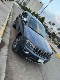 جيب كراند شيروكي لمتد 2021 فول مواصفات 4x4 محرك3.6 حادثها مثل ما موضح ...