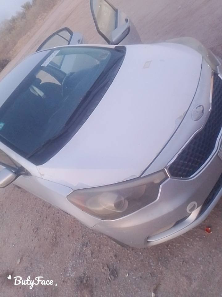 فورتي امريكي 16 حره بسمي
بيهه بنيد مصلح الجملغ الخلفي صبغ والجملغ الامامي بارد 

وخصمه قليله بل برنكيت 

السعر 107 

***********

ناصريه
