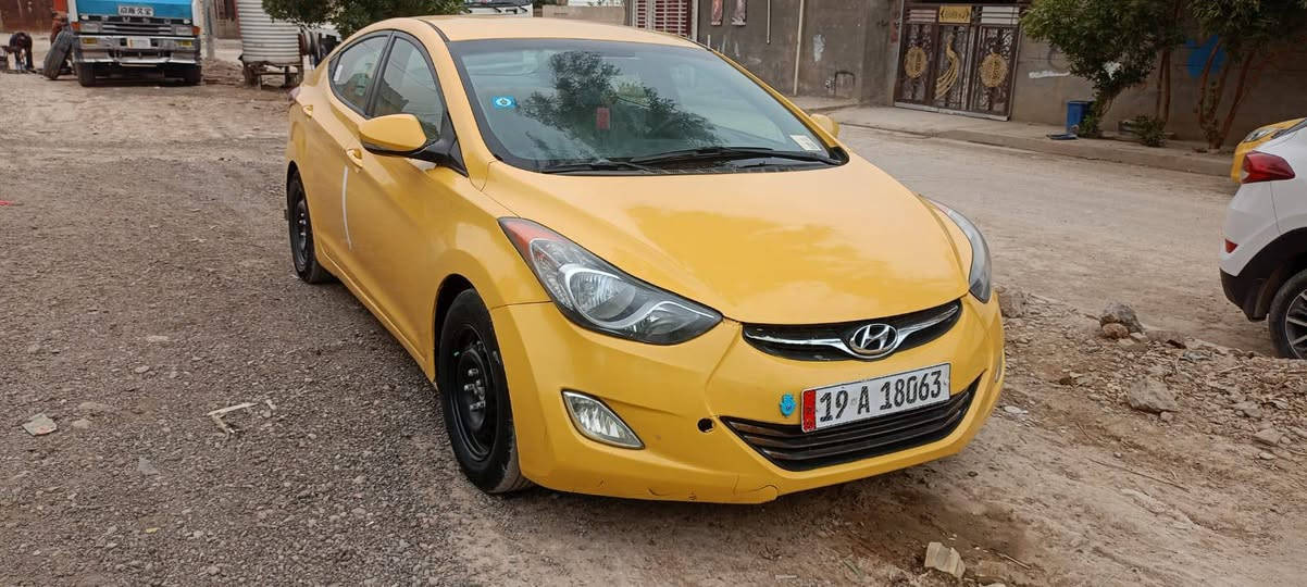 النترا 2011 
حداديه جديده
تخم تاير
دوشمه جديده
مصفره هيئه وغرامات
سياره حلوه ونضيفه 
مكاني بغداد حي البتول
***********

سعر 85 وبيه مجال
