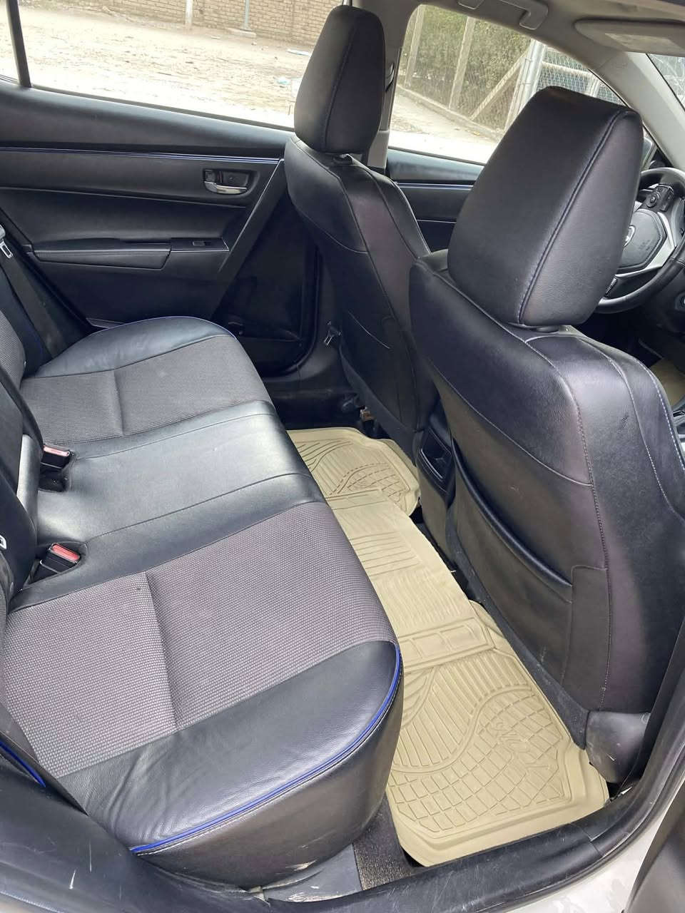 السلام عليكم 
كورلا 2019 se 
فول عدا الفتحه 
كشنات جلد 
شفتات بالستيرن 
رادار 
حجر بيئه 
كامره 
ماشيه 90 mi
سنويه لل2029 
حادثها جاملغ نفسه صبغ والبنيد مبدل 

بدون شاصي 

السعر 135 وبيها مجال مكاني بابل الحله 
***********
