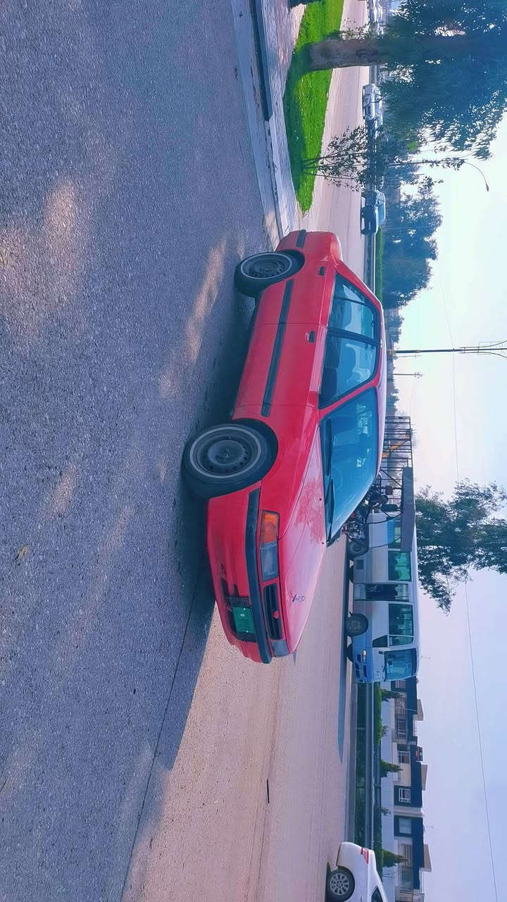 مازدا ٣٢٣ موديل ١٩٩٢ ارم بلاستيك مه كينه به خ كيرو كمينه بي عه يب سوكان باوه ر بيش و بشت كه بس ليدراني نيه هيج داخليه كي خاوين كاره بايي هه موو مه زبوت اكه ر مشته ري تيل بكه ***********
***********
