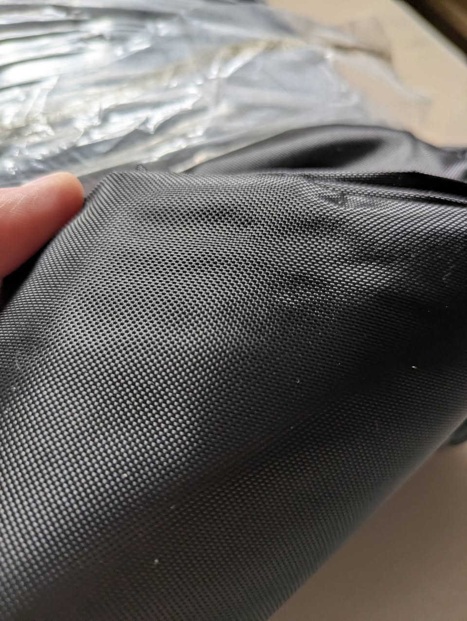 جادر ماعرف مال سيارة او شنو بس صاير مثل جادر السيارة ثكيل وقوي طول 280
سعرك وبالعافية


**إذا كنت صاحب هذا الإعلان وتريد حذفه لأي سبب، رجاءا أرسل رسالة إلى الدعم الفني**