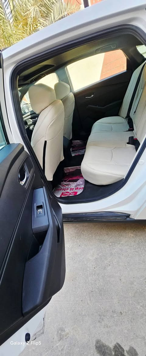 السلام عليكم سياره هوندا اكورد موديل ٢٤ للبيع الشراي يتصل بالخدمه السعر المطلوب ٢٢٠ وبيها مجال حك الجيه ***********
