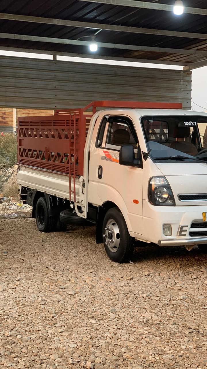 كيا فحل 2017 مسكر مجول مكينه ستوني شاده مكفوله كفاله عامه سياره جديده محوره ومحجر 
السعر 135 وبيه مجال 
***********
