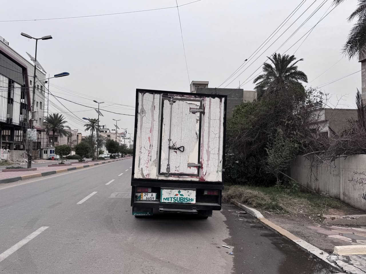 السلام عليكم كنتر براد للبيع موديل ٢٠٠٣  سعره ١٣٤  رقم التلفون ***********
