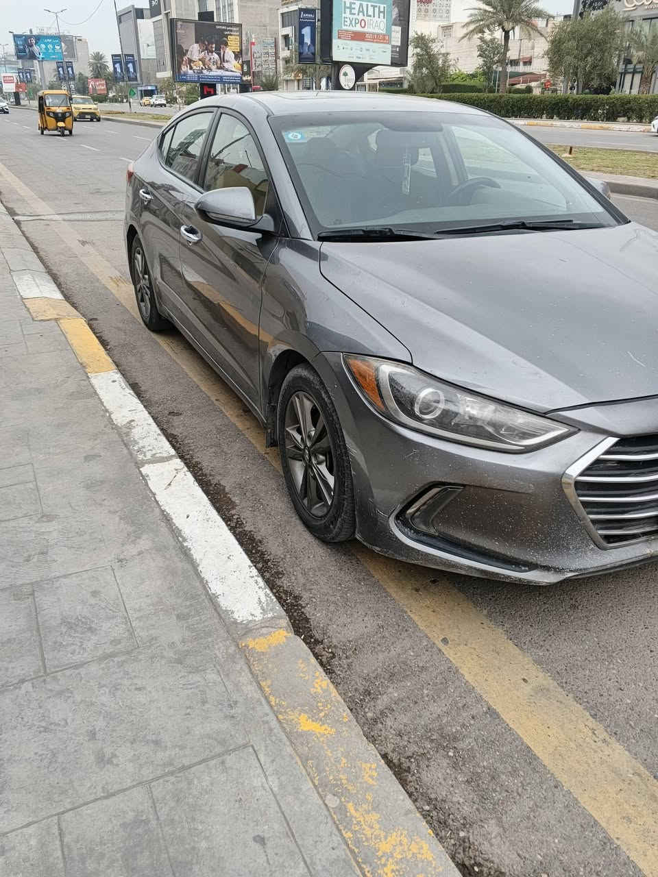 السلام عليكم النترا 2018 وارد امريكي فقط بدون دواخل بدون صبغ سياره جاهزه باسمي جير ومحرك مقفولات سياره جاهزه بدون نقوصات ماكينه 2000 السياره فول واحد على واحد سعر 125 وبيها مجال غير متواجد على الفيس رقم الهاتف *********** غير متواجد على الفيس
