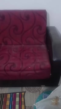 كنبة • ٥ مقاعد • ينصاب سرير ومخزن