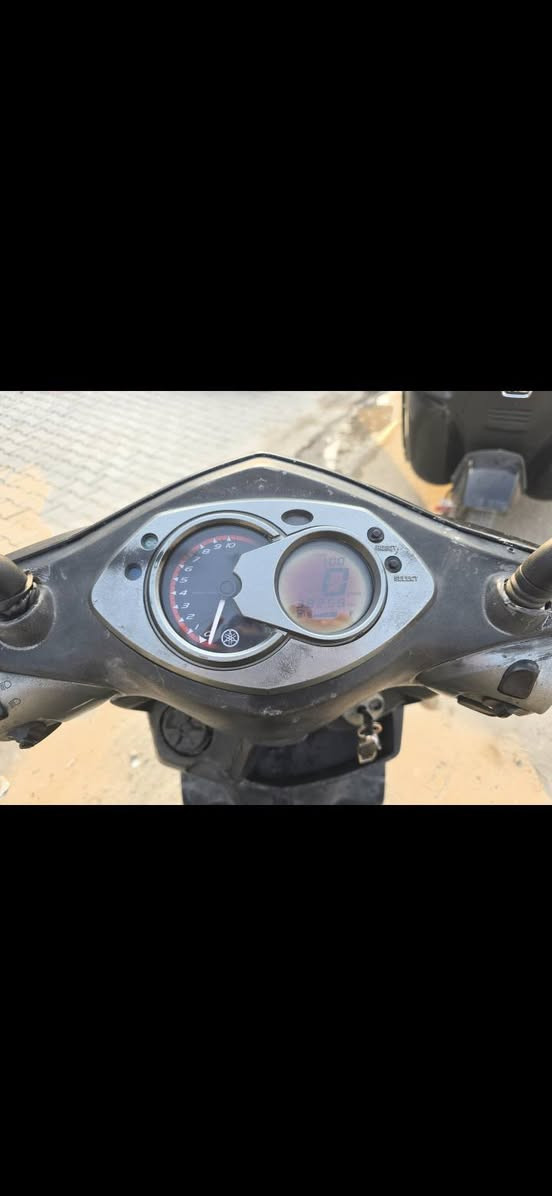 سكنس فحل كابريتر بيهه خيط تبخير بدايته 
دراجة يرادلهه ترتيبات بسيطه كلش بس اني طالب  وماعندي مجال شغالة وكاملة شلعة ومعدل وكهربائيات كلهه بلاد وشغالة سعرهه 450 بيهه مجال بسيط مكاني بغداد حسينية الراشدية 
***********
