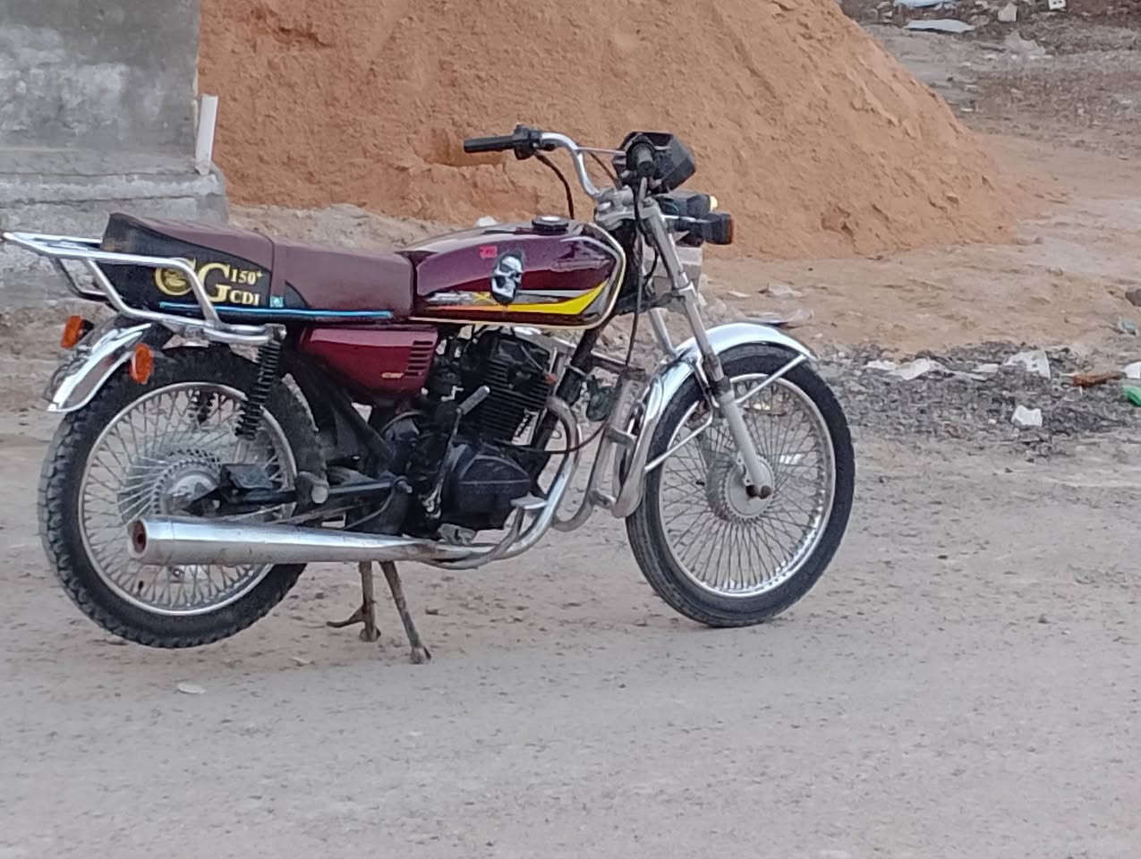 السلام عليكم بسبب الوعود الكاذبة دراجه يراني موديل 21محدثه 24درجه حالوه ونضيفه السعر 450بيه مجال شراي يتصل ***********بي وتساب
