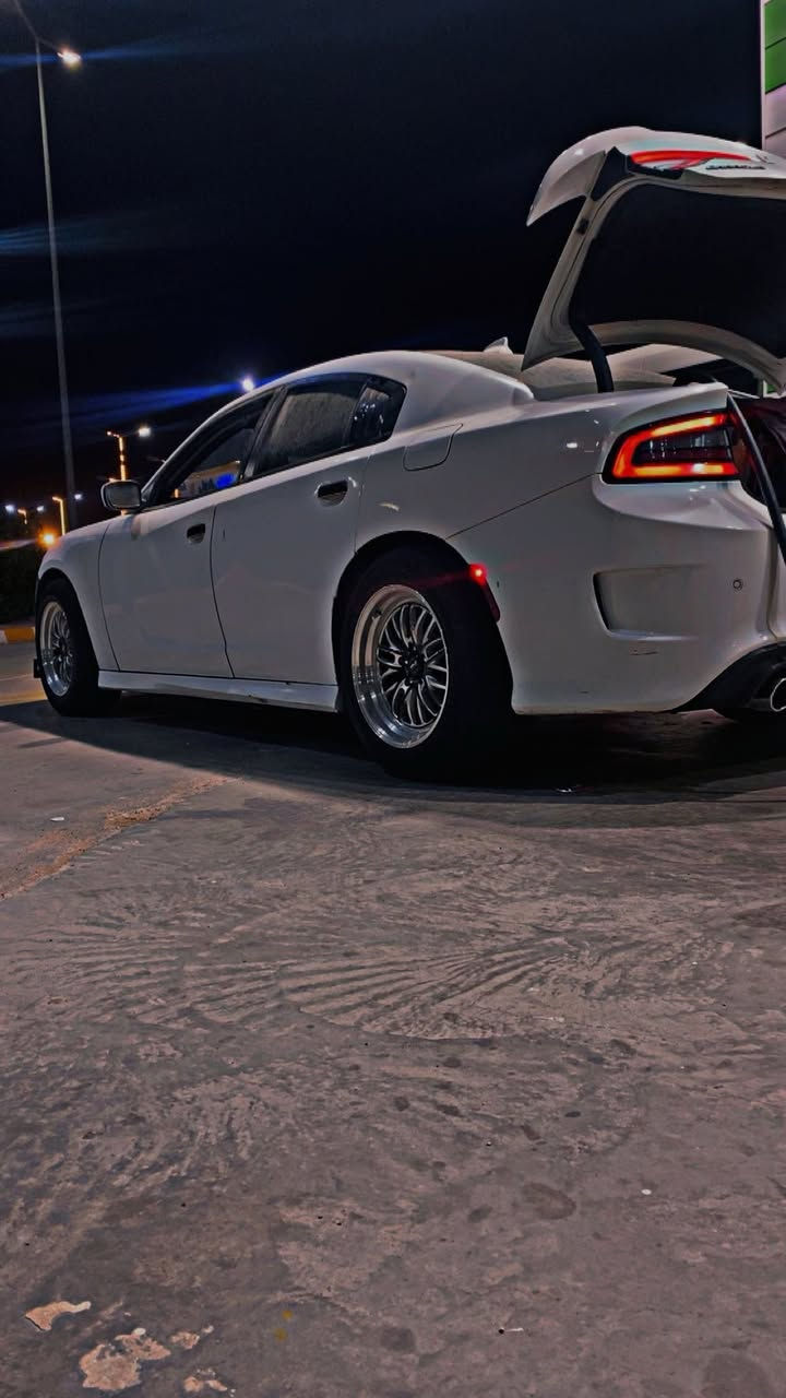 السلام عليكم تخم ويل.كب 2سايز حجم 18 اسمة ويلد موديل 26 استخدام سبوعين جديد كلش. التايرات  نضافة 70 ‎%‎ مامتواجد ع فيس ***********علي
