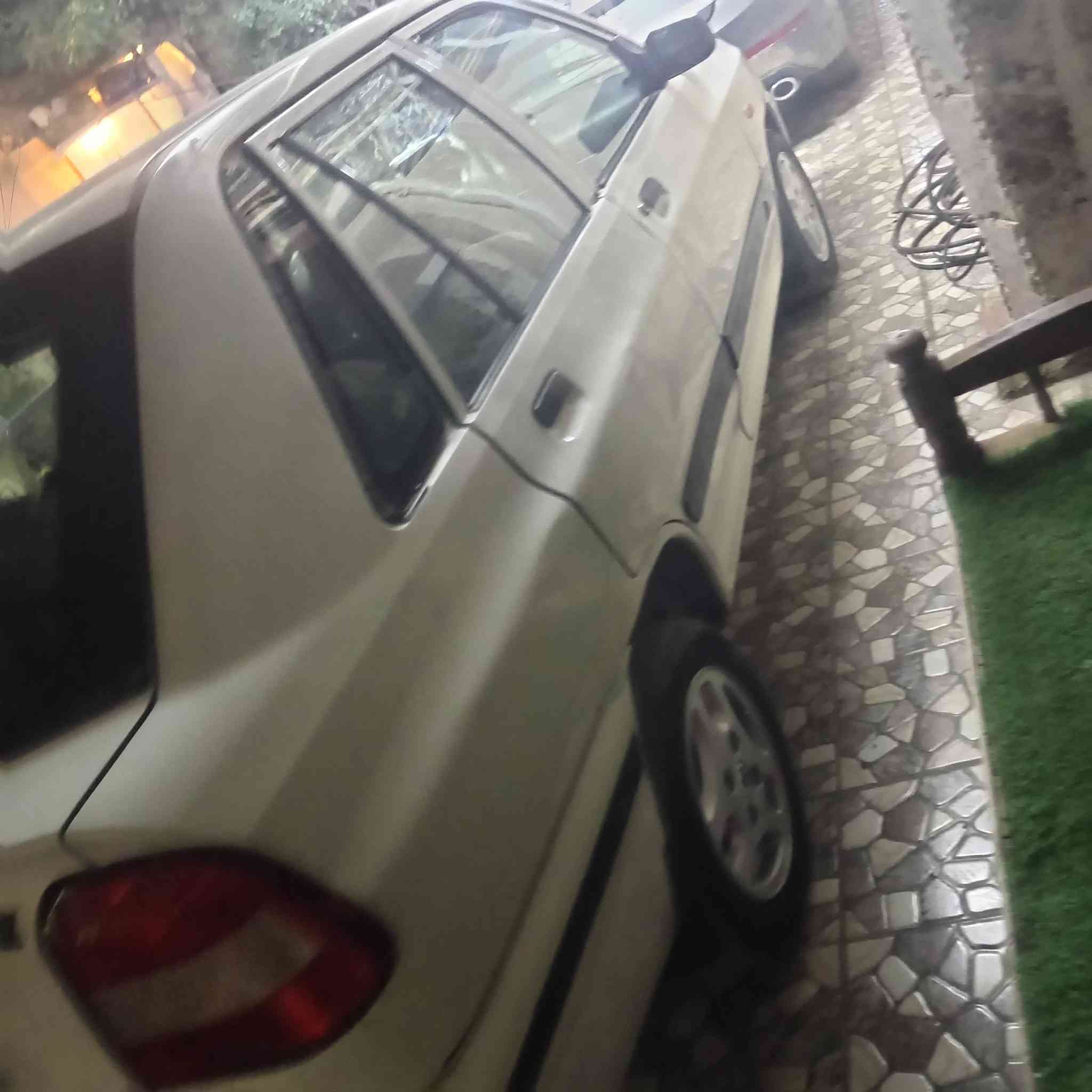 ٢٠١٠ البيع اي ستفسار اتصال عل رقم *********** مكان بغداد الكريعات السعر ٣٥ ورقه
