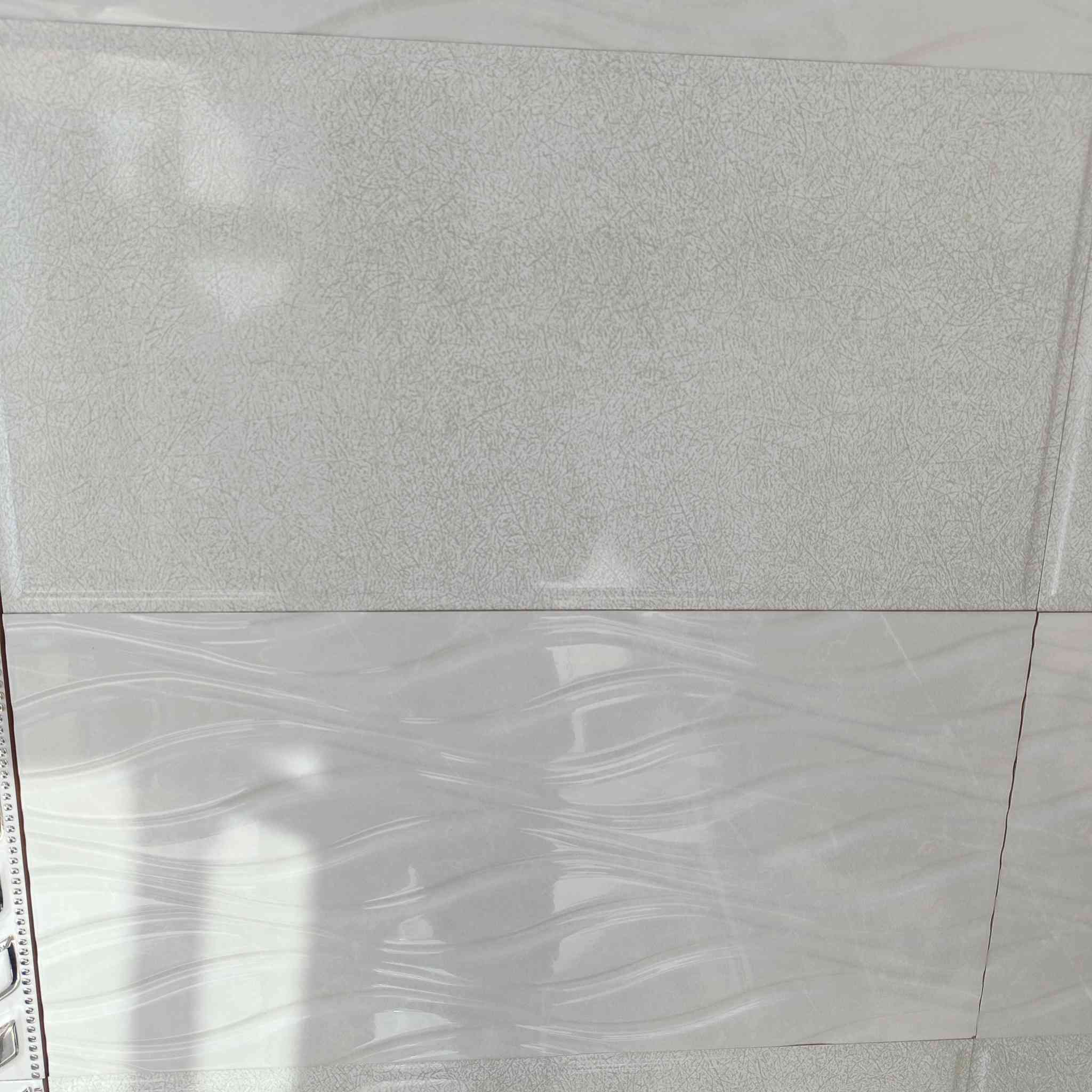 ⭕⭕ السيراميك الأصلي وصل 🔴🔴

- سيراميك ايراني مؤسسة ابدانة الحكومية. 
- سمك 10 مليميتر يعني 1 سانتي عدل
- قطعة متينة وسميكة وفوول عدالة 
- لامعة وتعكس الإنارة بشكل ممتاز
- متوفر كميات شكد متريد، وبشكد؟؟ 
فقط ب 6500 الف دينار، 
وأيضا يوجد توصيل داخل بغداد والمناطق القريبة
تواصل معنا على الصفحة لكل التفاصيل
@أبرز المعجبين 
السجاد"للسيراميك والبورسلين والمرمر والكرانيت والكاشي


**إذا كنت صاحب هذا الإعلان وتريد حذفه لأي سبب، رجاءا أرسل رسالة إلى الدعم الفني**