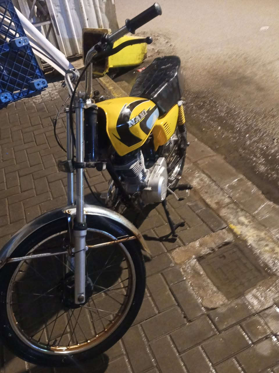 دراجه دوات البيع سعر   200     بصرة حيانية ***********
