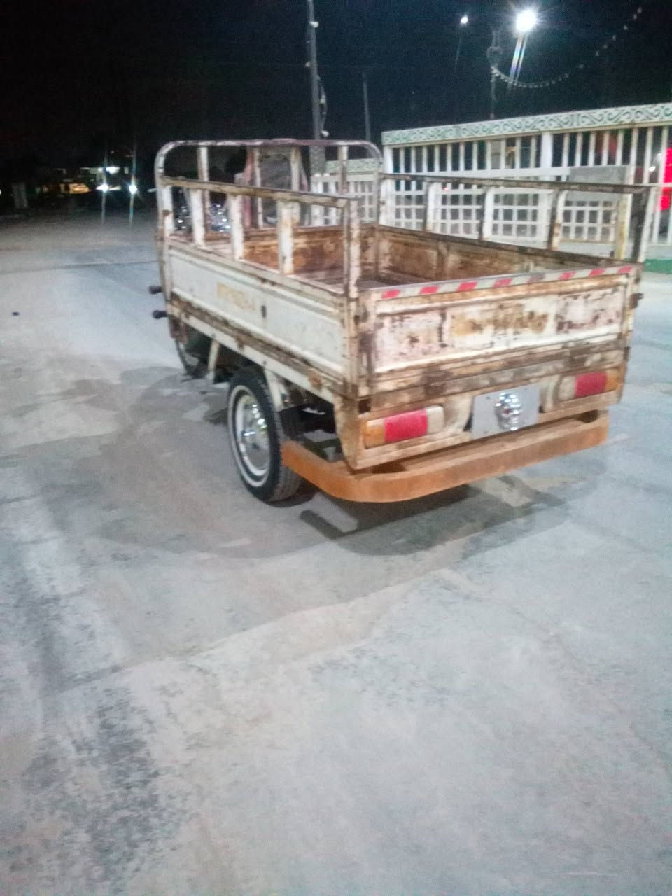 السلام عليكم شباب ستوته للبيع ام تيار، رقم نجف وسنويه الاصليه مالته موديل 2009مكينه، 25) شاصي شرط الكفاله كهربايات كله شغل تخم تاير جديد نكره سلف السعر مليون و100مجال لشراي مستعجل عل بيعته مكان بابل مامتواجد عل فيس هاذه رقمي تصل وتدلل، ***********
