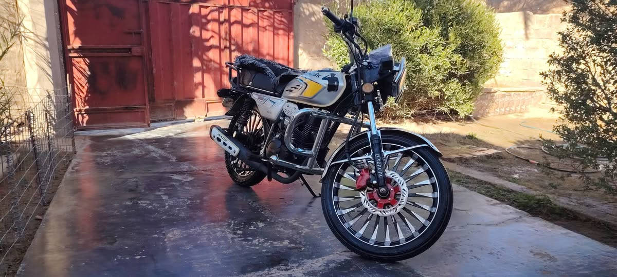 سلام عليكم سونك موديل 24 محرك 200 زنجيل محرك مكفول نشاطه خير من الله موطور جديد بمعنئ الكلمه السعر خاص او اتصل عل رقم ***********
