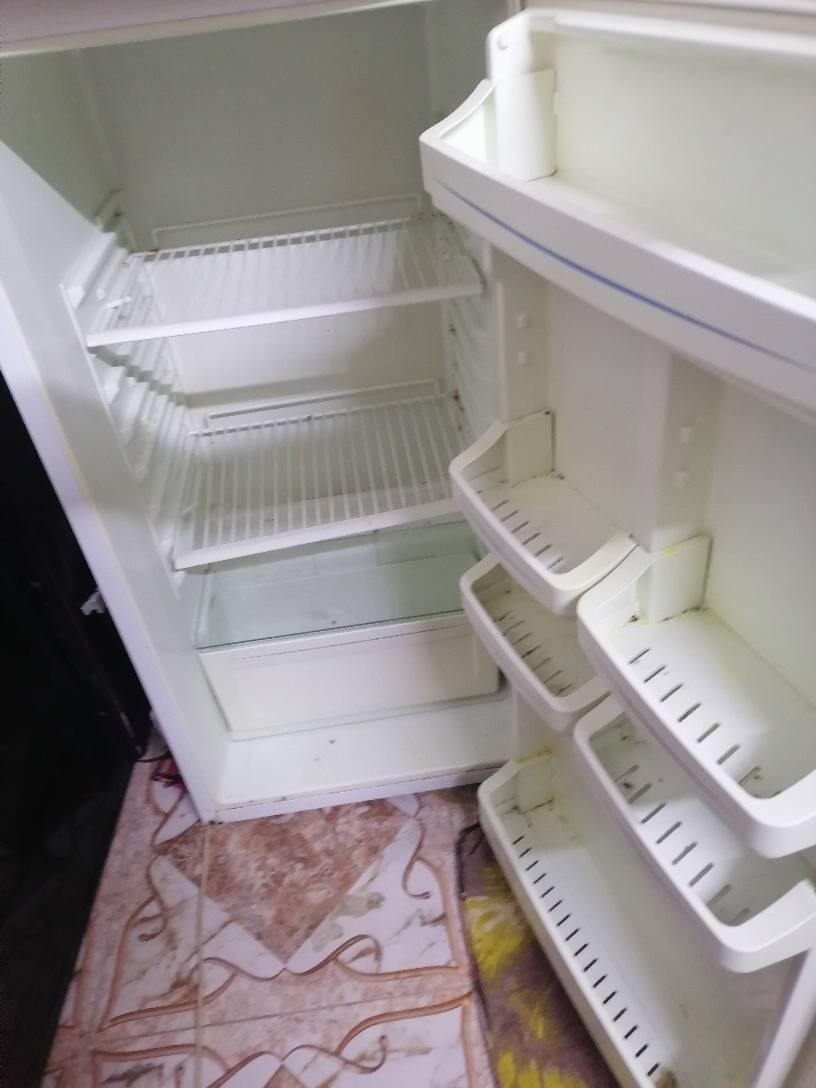 ثلاجة اللبيع شغل سعرا ٨٥ بي مجال كركوك حي العروبه يم ملعب خومسي او وكف قديم حجم ١٠ بس مصلح مابي اي عيب شغال بل شرط ٧ايام ضمان
***********
*********** كركوك, العراق
