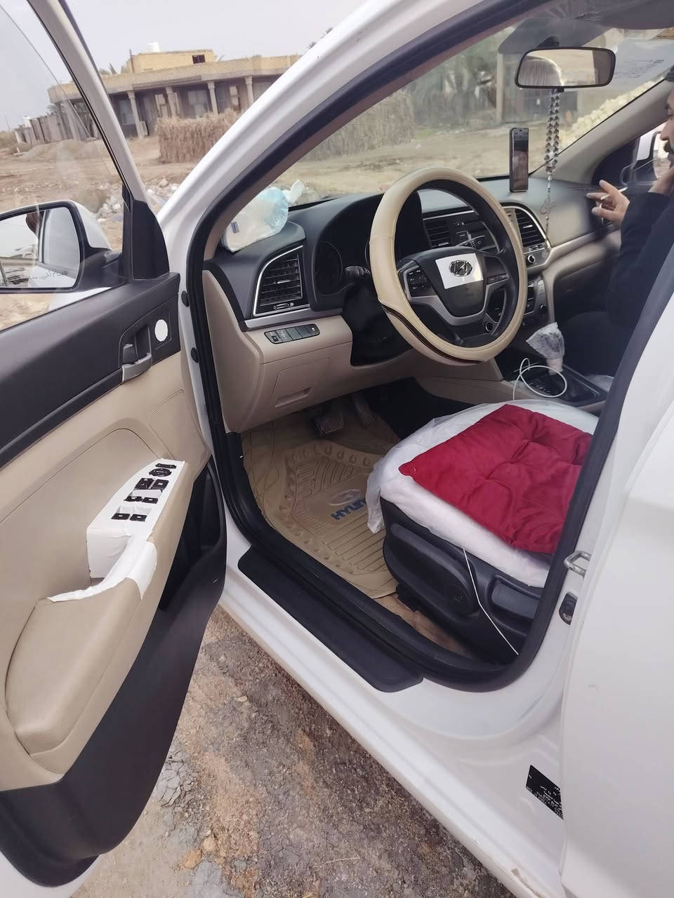 النترى موديل 2017خليجي  بسمي رقم دولي جديد  محرك 2000 السونار مرفق السعر 135وبيه مجال استفسار عا رقم ***********
