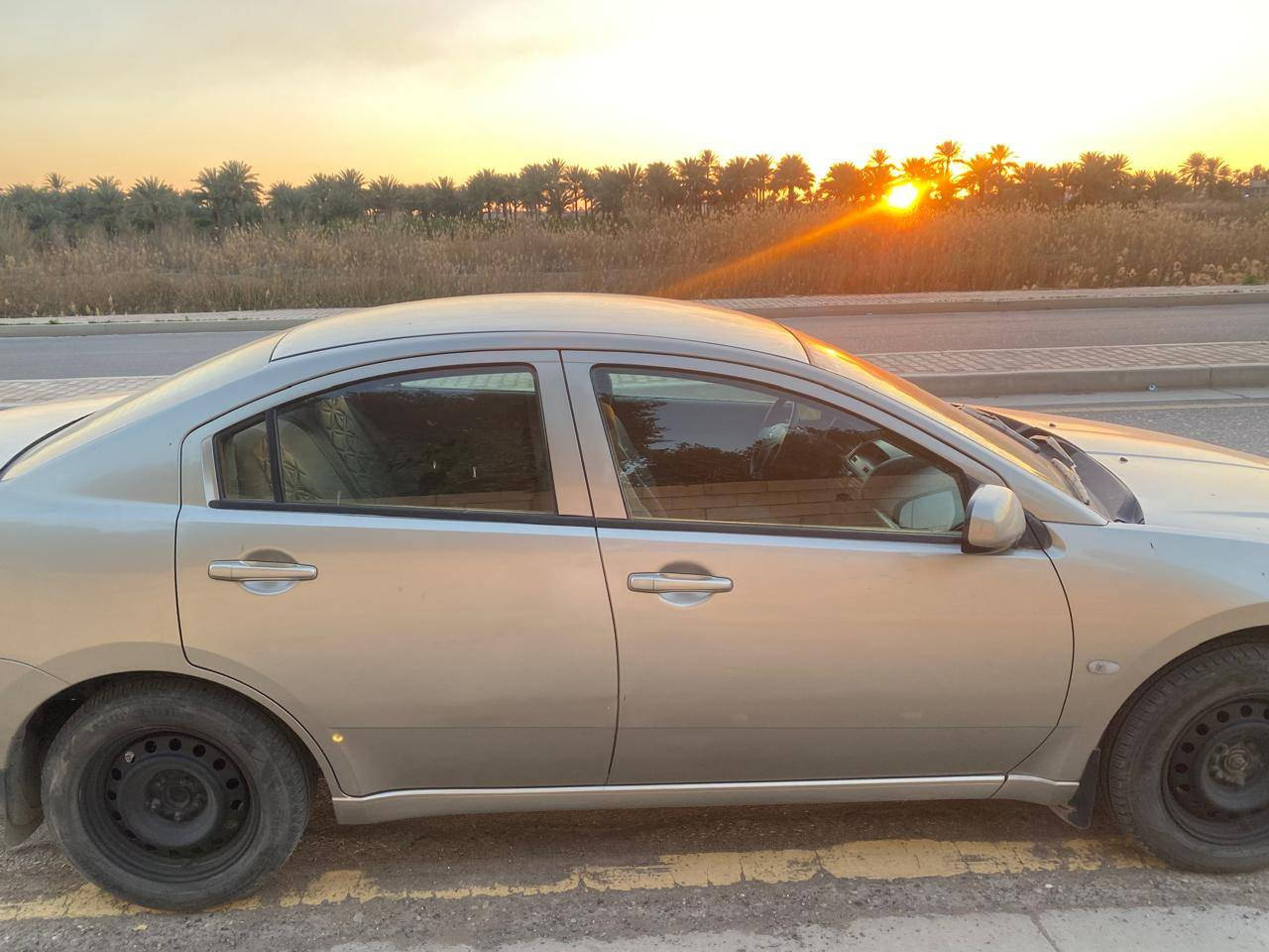 السلام عليكم
كلنت للبيع موديل ٢٠١٠ رقم دولي مكفولة كفالة عامة جاهزةمن كل النواحي اي نقص ما بيها باسمي رقم نينوى السعر ١٢٠ وبيها مجال 
للاتصال ***********
