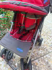 عربة أطفال • ماما كير • متينة