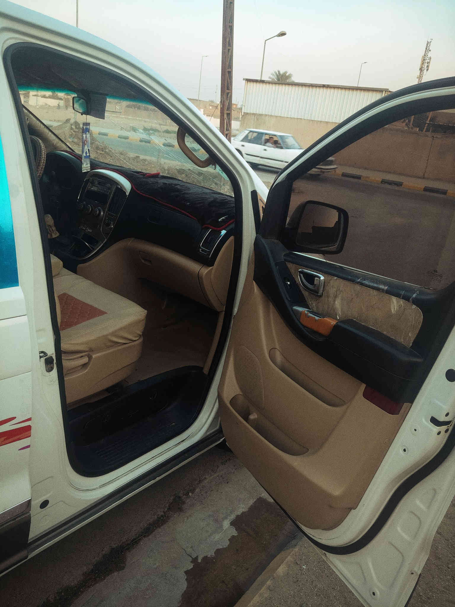 سلام عليكم سياره ستاركس موديل 2009 رقم ديالى مفتوح مكفول كفاله عامه ماعده جمالق الامامي جه سائق مكينة كير اكسل كفاله صدر امامي خلفي جديد تبريد ثلج مصفر هيئة مرور  مكانه صويره الحفريه رقم الهاتف *********** غير متوجد على فيسبوك
