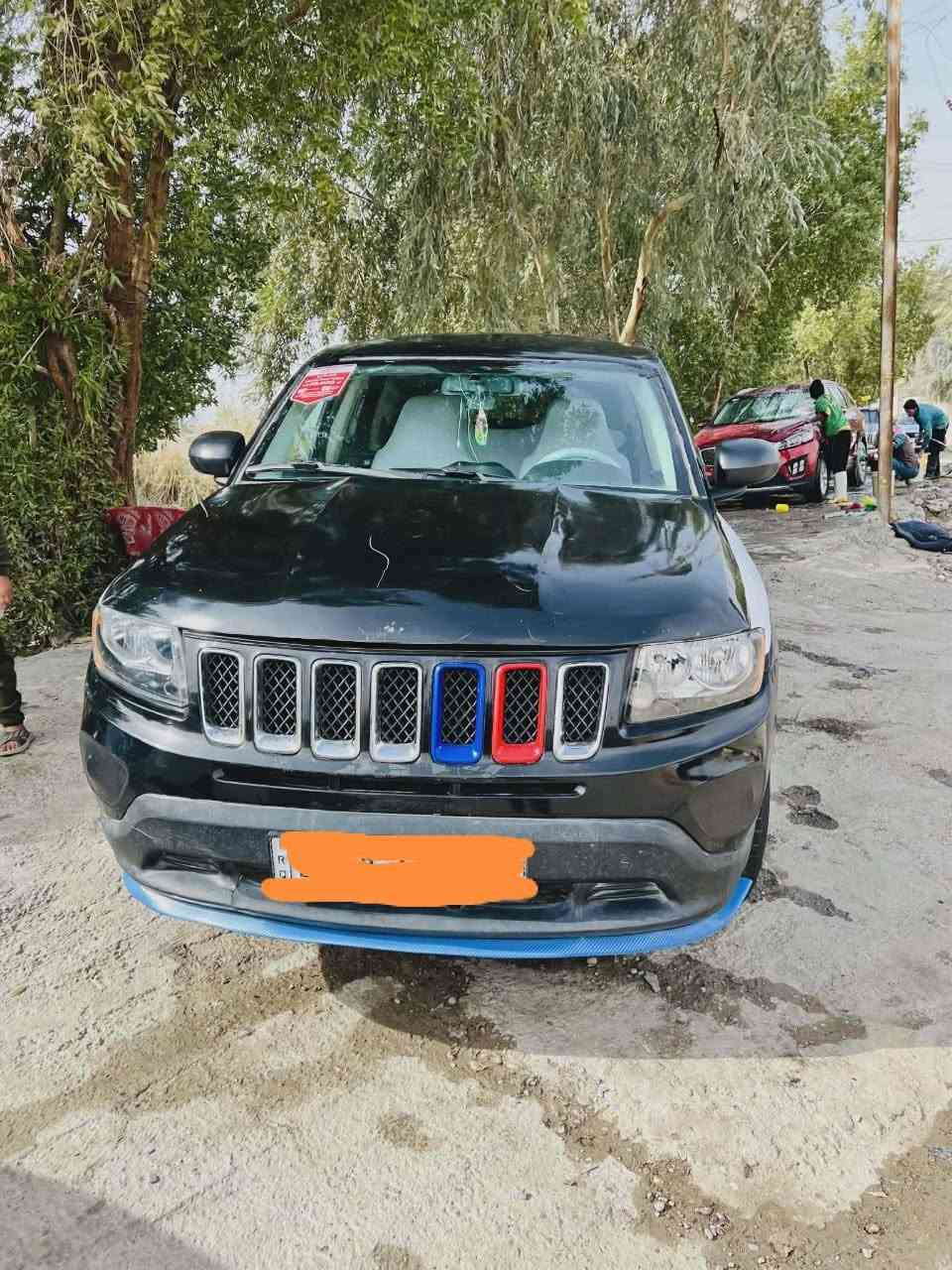 جيب كوباس 2017 مرتبه وحلوه مكفوله كير ومكينه مكلوبه وشغلات بسيطه بيه وسياره باسمي رايده 90 وبيه مجال او مراوس السياره باسمي ***********
