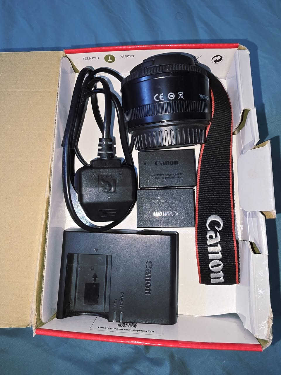Canon 250d
كاميرا كانون 250d مع عدسة 18.55 مع عدسة 50 

كامرة جديدة استعمال قليل 

كارتون . شاحنه . بطارية عدد 2 . حزام . هود 

السعر 600 الديوانية


**إذا كنت صاحب هذا الإعلان وتريد حذفه لأي سبب، رجاءا أرسل رسالة إلى الدعم الفني**