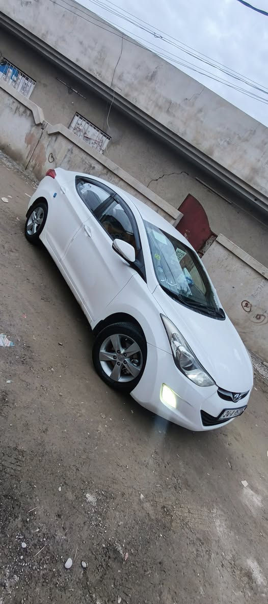 النترا للبيع موديل 13 حجم المحرك 16 رقم دهوك سنويه تنهي ب 2030 هزه جديده بيها تقليم  باب النفر ودوسه بيها صبغ شبرين فقط السياره خير من ما عايزها بس ستر الله. رقم الهاتف *********** العنوان موصل ساده بعويزه
