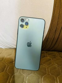 ايفون 11 برو ماكس • نضيف • بطارية 97