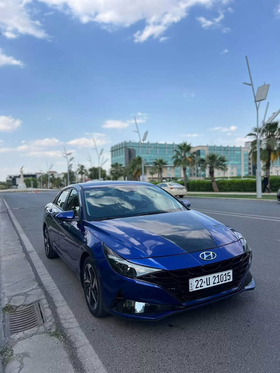 السلام عليكم هونداي النترا 2023 لون. ازرق  وارد امريكي
سعة المحرك:- 2000دوش 
🔘 عداد المشي. 64 الف Km
🔘الموديل 2023
🔘 الون ازرق 
🔘شاشة دجيتل متصلة بلكامل
🔘بصمة تشغيل 
🔘بصمة أبواب
🔘 سايد بريك بصمه 
🔘بصمة صندوق 
🔘تشغيل عن بعد
🔘رادار امامي رادار خلفي وجانبي
🔘مانع تصادم بريك ذكي 
🔘تبريد بيانو منفصل
🔘كاميرا خلفية دوارة
🔘كراسي تدفئة 
🔘مانع تصادم  
🔘حساسات اطارات 
🔘مثبت سرعه Cross
🔘اضوية اماميه LED
🔘نضام ترحيب عند الاقتراب 
🔘مانع انزلاق 
🔘دخول ذكي 
🔘نظام قيادة ذاتية 
🔘3 أنظمة قيادة (eco,smart, sport) 
🔘شحن واير ليس 
الحادث بنيد فقط و3 قطع كلير امريكا  
السعر 125$ 
الموقع / اربيل
للتواصل / ***********
