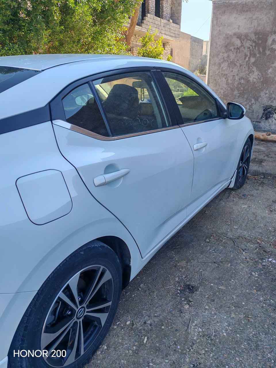 سنترا موديل 2022 رقم بغداد حره
وارد امريكي ضررها باب الخلفي عكس السايق بدون صبغ بارد فقط ول بنيد امامي بدون صبغ مكان سياره الانبار قضاء هيت التواصل ع رقم ***********
