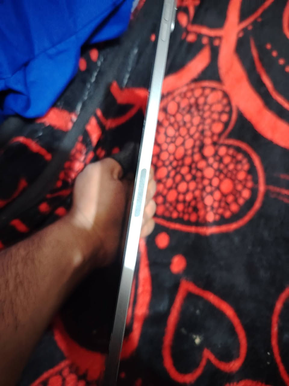 سلام عليكم شباب عندي ايباد للبيع ١١ ام 1/ ملحقاته كامله كارتونه شحاحنه مالته الاصليه والحسين ايباد كلش نضيف بس بيه فطر / كلش بصيط/ وماماثر ابدن تجي وتروح تفحص وين مايعجبك / مكاني بلناصريه / ماعندي توصيل / الذاكره ١٢٨ /  البطاريه ماعرف شكد بس الشحن خير من الله مستعمل بس دراسه / السعر ٥٢٥/وبيه مجال كلش بصيط


**إذا كنت صاحب هذا الإعلان وتريد حذفه لأي سبب، رجاءا أرسل رسالة إلى الدعم الفني**