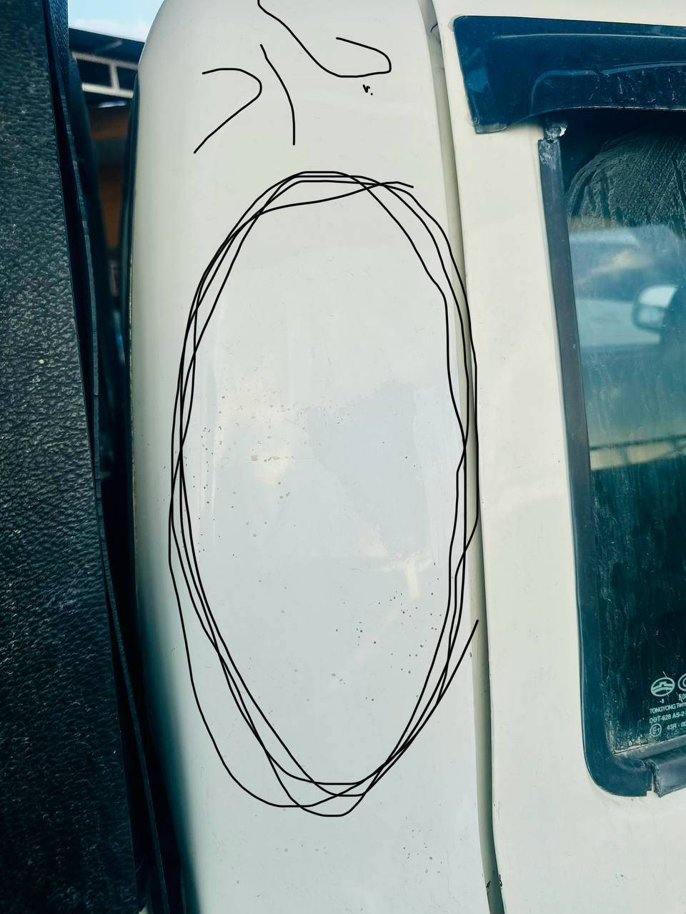 السلام عليكم 
للبيع فقط
دير 2009 للبيع
كير محرك بشرط جديد
سنويه ورقام جديد بسمي وهزة هم جديد 
كابون بانزين بيها
صبغ بيها تصليحات
(((((او ماشر ضررها بصور موجوده)))))) 
تبريد بيها كامله منضومه
تخم تاير جديد
السيارة جاهزه
بسمي شرط التحويل
سعرها 70 او بيها مجال للشراي رقمي ***********
***********
