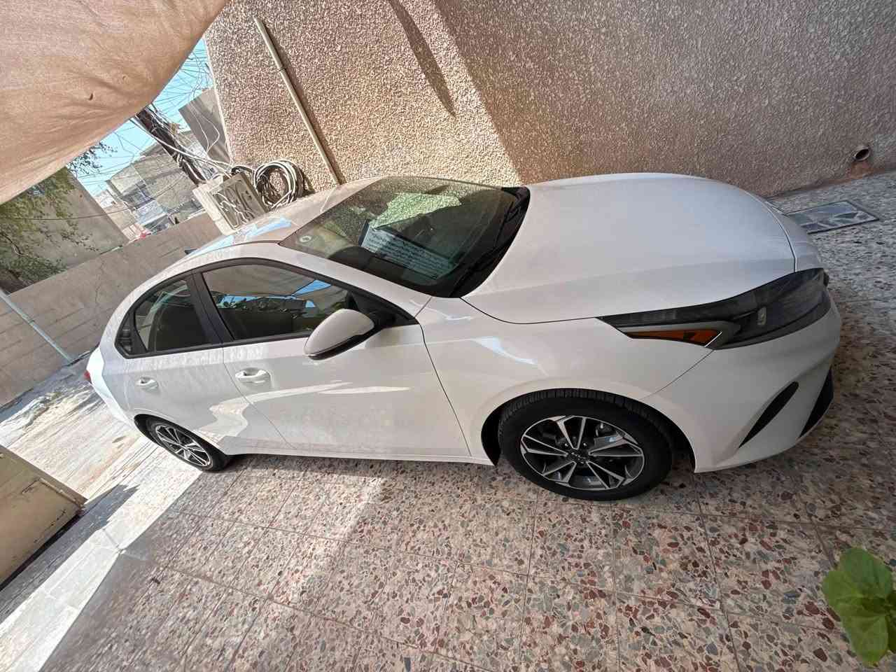 السلام عليكم
فورتي وارد امريكي  2023 🤍 
ابيض صدفي كلين السياره كفاله حتى دعاميات  كفاله  بدون بارد بدون صبغ بدون ايرباك
رادارات مقود ذاتي اشاير مري
توقف ذاتي انضمه قياده 
كير AT 6 نمر المرغوب ضمان شركه المهندس   
السياره حيل جديده. 
باسمي بغداد. تحويل ثاني يوم 
رقمي ***********
السعر ١٥٠ مجال بسيط
