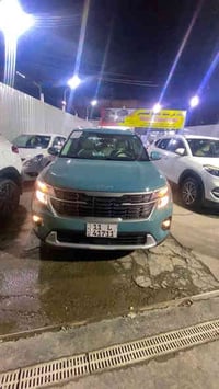 اسلام عليكم كيا سلتوس ٢٠٢٥ فول مواصفات كفاله عامه  كشنات جلد ابيض تدفئ...