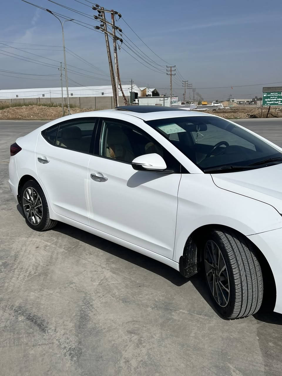 السلام عليكم
النترا 2020 خليجي

فول مواصفات للاخير....  1/1

فتحه سقف 

بصمة ابواب 

بصمة تشغيل

حساس امامي 

حساس خلفي

تبريد قطعتين 

مكينة 2000 دوش 

صندوك ذكي 

فول تحكم ستيرن

شاشه

كاميرا خلفيه 

مري شفط

اشاره بالمرايه 

ثلاث انظمة قياده ( ايكو - سبورت -  - نورمال )   

سنوية  بإسمي تحويل مباشر 
ملاحضه بيه كم رصع باب سياق
للاستفسار ***********

مكاني الصويره واسط
