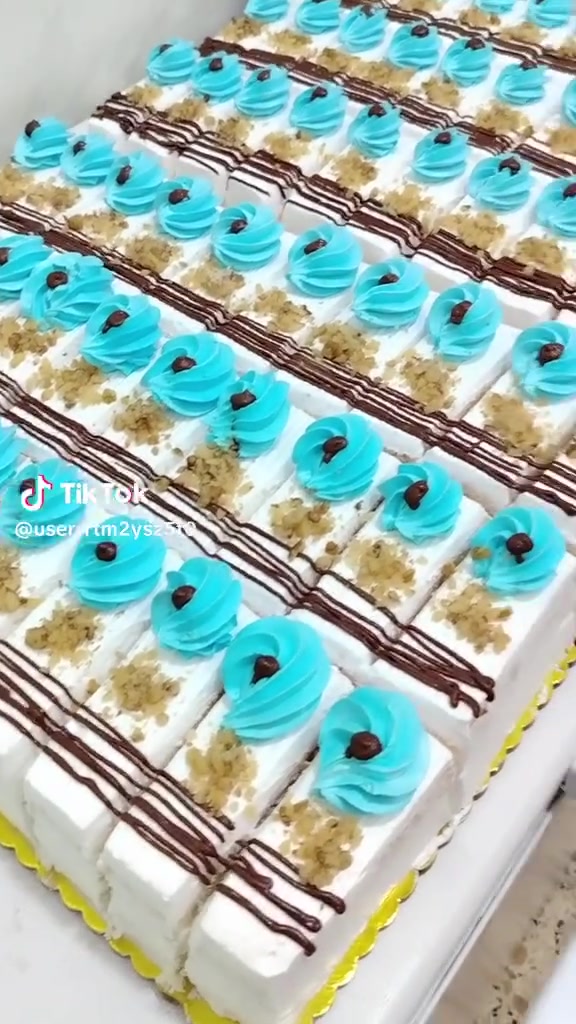 اللهم صلي عل محمد وال محمد شغل
حسب طلب
متوفر توصيل داخل بغداد

***********
كيك معجنات الغزاليه
