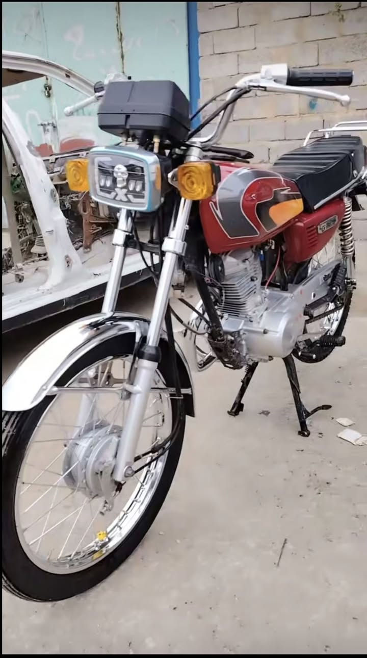 سلام عليكم اربعه كير للبيع كلك مكاني نجف حي النصار الدراجه شوفت عينك لوك نضيفه مكينه بل جيس السعر 550  وبيها مجال متواجد مازنجر +واتساب رقم الهاتف ***********
