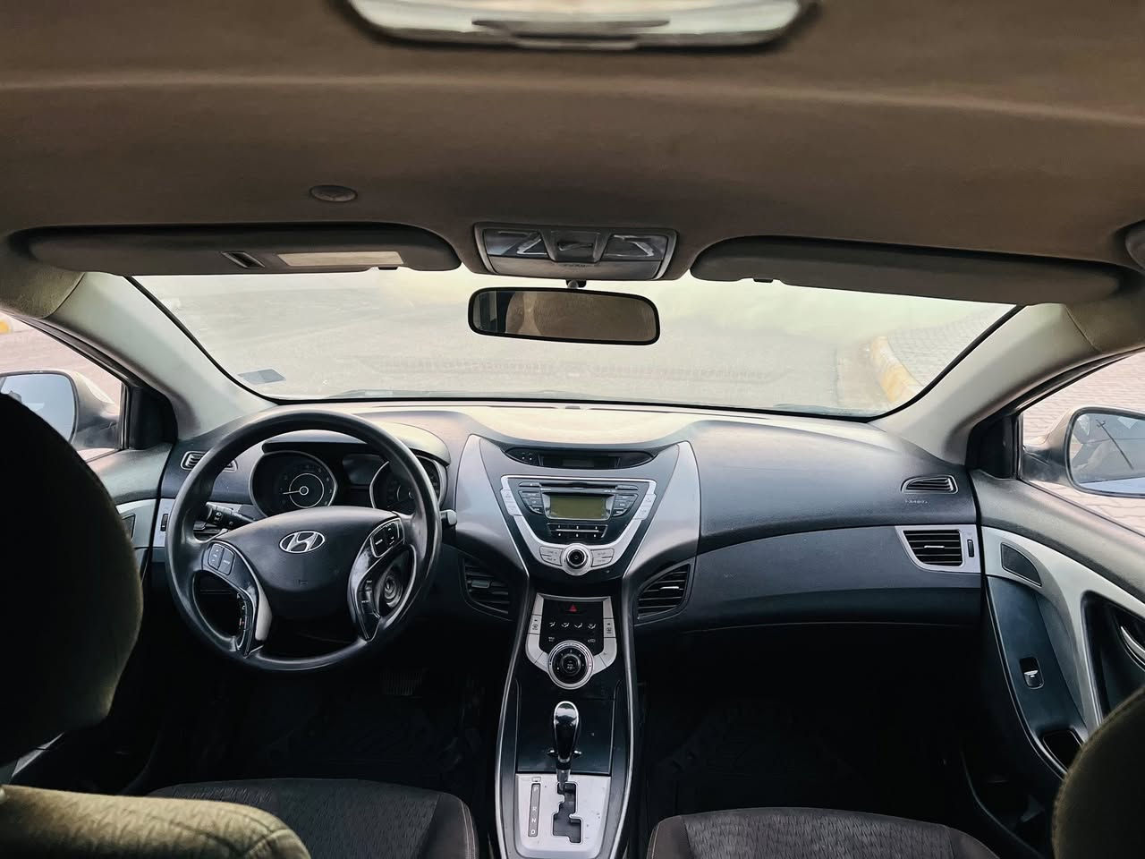 افانتي 2012
باسمي شرط التحويل 
سيارة جديدة وجاهزة مابيها نقص
محرك ما مفتوح 
كير محرك صدر تايرات كلو شرط
تدفئه تبريد السيارة جاهزة 
بيها رش ثلث قطع اثر تقحيل بدون تصليح او تبديل شرط
السعر98
‭***********
