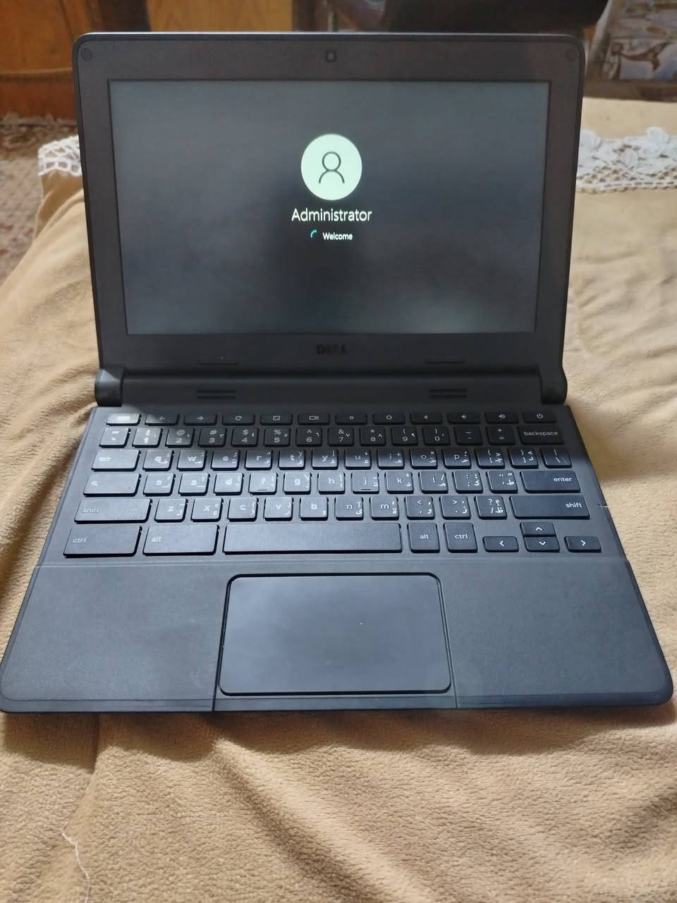 لابتوب ديل نظيفه الحجم ١٢ للبيع السعر ٧٠ وبيه مجال للشراي الشراي يتصل على     *********** العنوان النجف حي الوفاء
