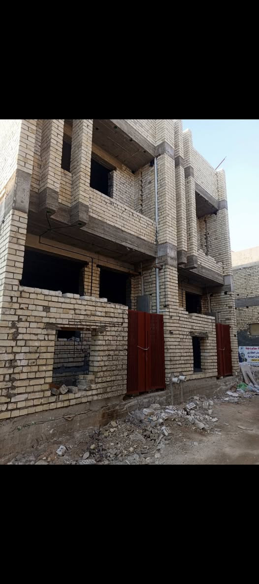 بسم الله الرحمن الرحيم
مشتملات للبيع طابو زراعي ملك صرف(سند 25)
50 متر استقبال مطبخ غرفتين بيتونة كبيرة
٦٥ متر 3 غرف استقبال مطبخ  بيتونة كبيرة بناء حديث شغل درجه اولى
📍 اعظمية سبع ابكار شارع معارض الكريعات خلف معرض الشمس للسيارات قرب (بدي چيك)
 للاستفسار*********** او***********
