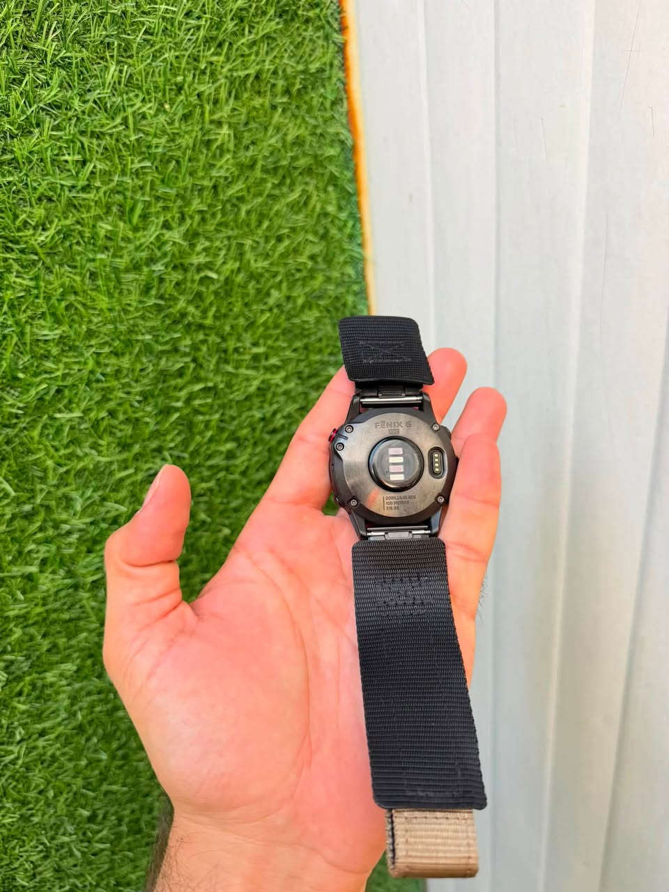السلام عليكم 
متوفر الان Garmin Fenix 6 pro 47mm 
مع سير اضافي الي معروض بالصوره وسير اسود ايضا ولاسق شاشة ضد الكسر ايضا مرفقة مع الساعة 
للاستفسار ⛔️⛔️واتساب فقط ***********
