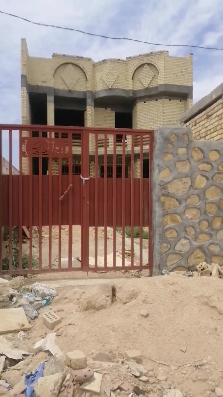 #هيكل زراعي 300متر للبيع طابقين طابوق جمهوري سقف كونكريت وأساس كونكريت وياه شبابيك وبيبان الطابق الارضي داگين واير الكهرباء عوزه(لبخ وارضيه وسيراميك وكهرباء وماي)
#هيكل زراعي 300متر للبيع طابقين طابوق جمهوري سقف كونكريت وأساس كونكريت وياه شبابيك وبيبان الطابق الارضي داگين واير الكهرباء عوزه(لبخ وارضيه وسيراميك وكهرباء وماي)
الطابق الارضي غرفتين ومطبخ وصاله واستقبال وحمام داخلي ومجمع صحي خارجي
الطابق الثاني غرفتين كبيره وصغيره وصاله وحمام
للأستفسار #مراسلة الصفحة
أو #الاتصال على ***********
***********
