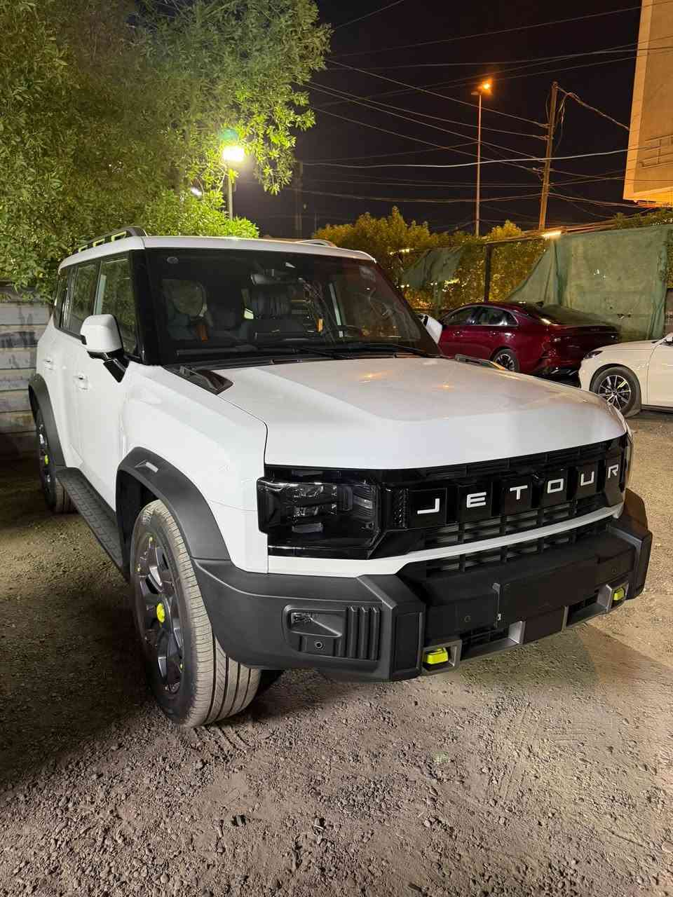 جيتور t2 2025 زيرو صفر كيلو متر داخل زيتوني مرقم بغداد كامل لوحة وسنوية السيارة صفرر زيروو مواصفات لاكجري ترهم مراوس شنو عندك عادي اراوسك مكان بغداد حي الاعلام السعر 41 و500 مرقم كامل 
***********
