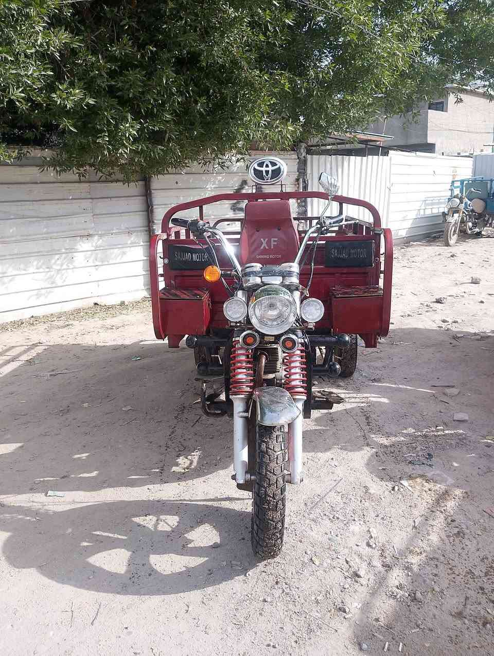 السلام عليكم ستوته صقر 2021 أوراق كامله مكينه حلوه كهربائيات جديده السعر مليون و100 العنوان بغداد حي العامل موبايل *********** مو شراي ليكسر بيهه تحياتي للجميع والشراي يتصل على
