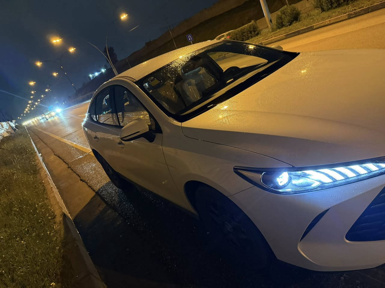 السلام عليكم  (BYD Qin Plus) 2025 للبيع
مرقم نينوى ماشية( 2080 )كيلو بعدها زيرو
مكفولة من الشخط 
السعر(17850) (السيارة مرقمة نينوى) 
وياهة بورد حماية مال شحن

*********** اتصال

*********** واتساب
